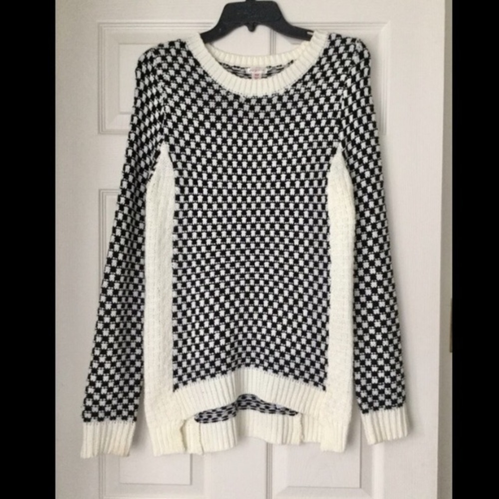 Black & White Checkered Sweater